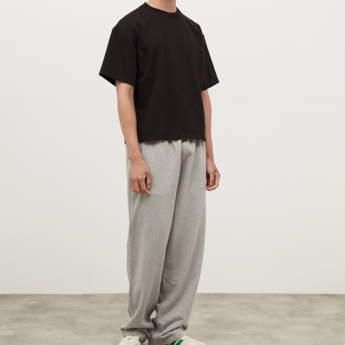 大人気 【 】 Crop T-shirt ●送料・関税込● kratky-top-s-dlhym-rukavom-